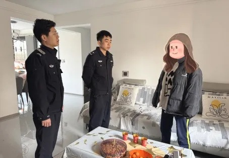 <b>38小时！少女负气离家出走 西咸民警“警”急寻回</b>