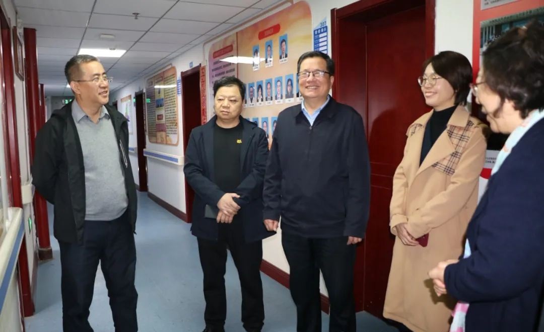 <b>民革西安市委会主委王选带队开展民革党员之家专题调研</b>