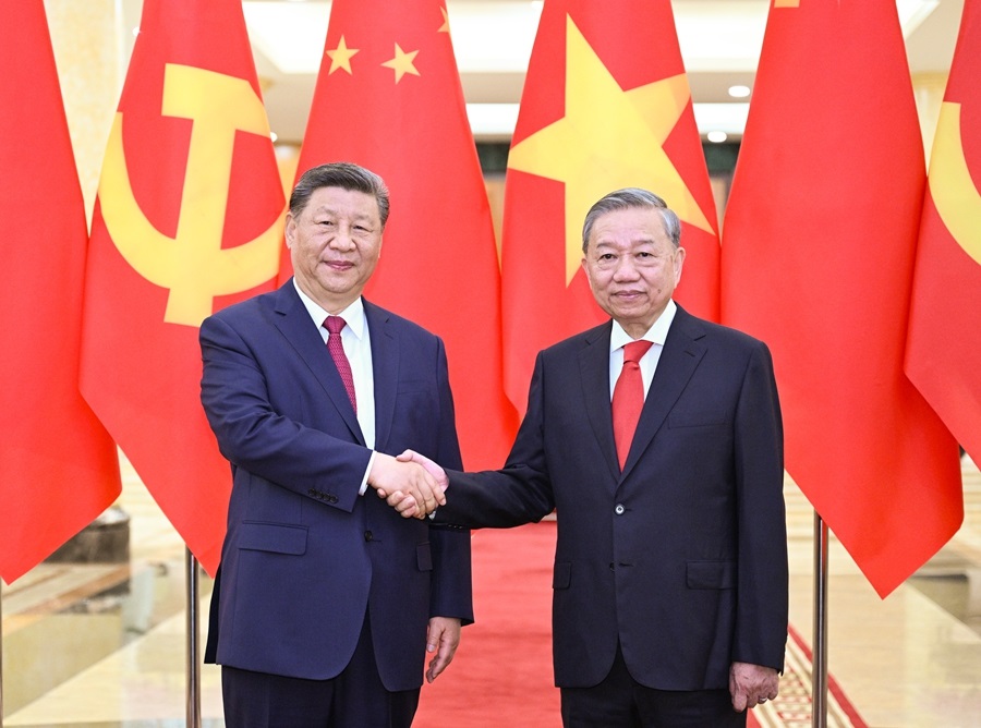 <b>习近平同越共中央总书记苏林举行会谈</b>