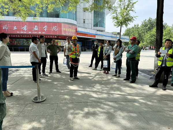 <b>西安经开区开展专题培训筑牢市政绿化养护安全防线</b>
