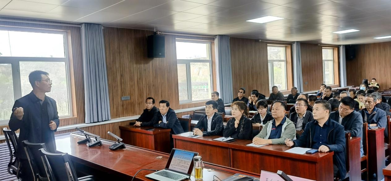 <b>榆林市农业经济学会赴佳县开展乡村振兴专题活动</b>