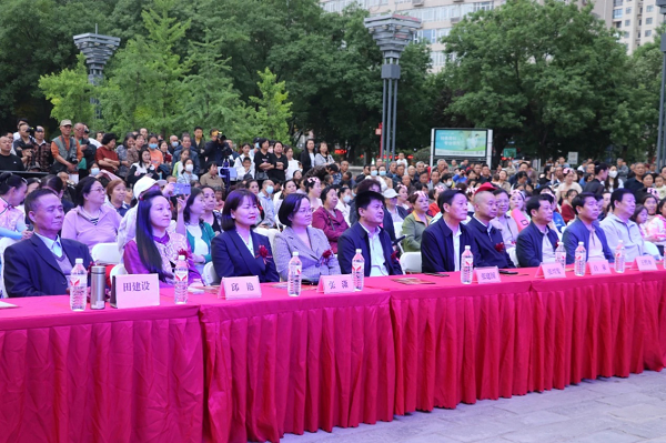 <b>咸阳市老年大学704分校建校10周年 隆重举办第十届社区文化艺术节</b>