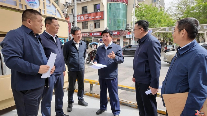 <b>延安市委常委、宝塔区委书记王明智：坚决守牢安全底线 持续激发消费活力</b>