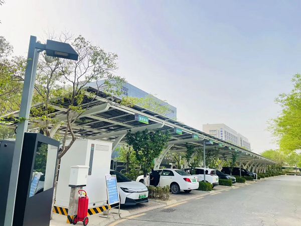 <b>“满电”出发 西安经开区新增两处新能源充电站</b>