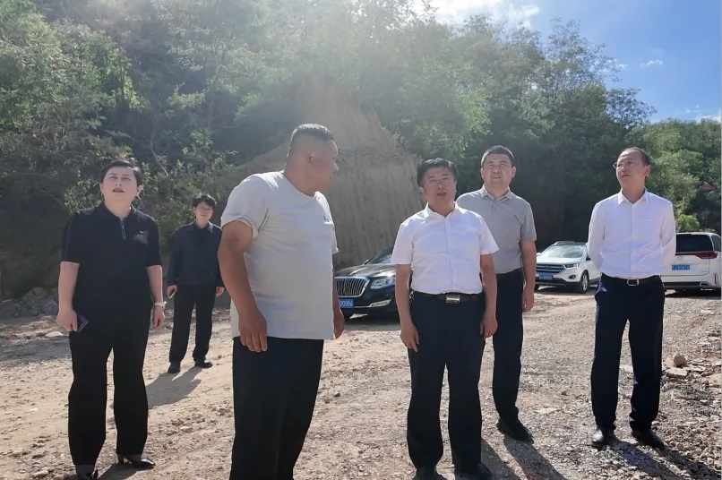 <b>延安市委常委、宝塔区委书记王明智深入城区调研生态环境保护工作</b>
