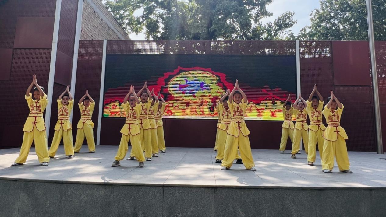 <b>碑林区景龙池小学举办2025校园艺术节：社团齐绽放 童心展风采</b>