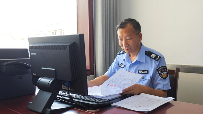 <b>商洛市洛南县王筱乐：点亮乡村法治之光  筑牢群众幸福底线  </b>