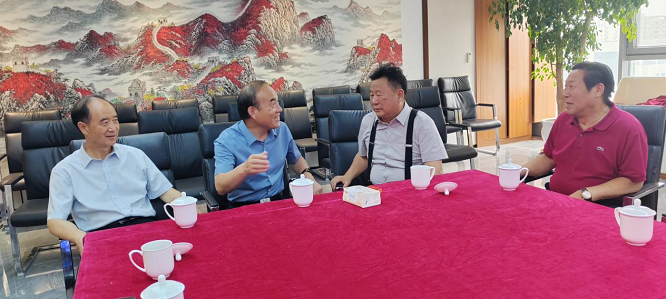 <b>商洛市慈善协会会长李选良一行拜访爱心人士张兴民  </b>