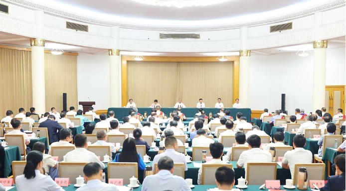 <b>山东省精神文明建设工作会议召开</b>