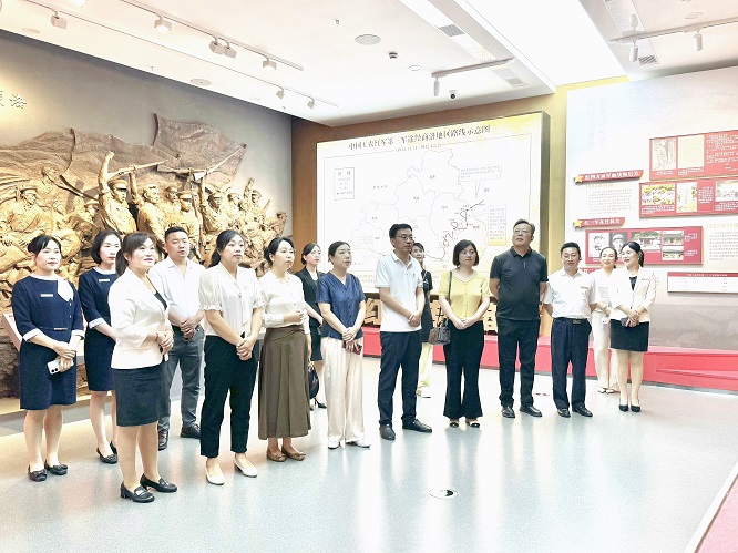 <b>商洛市工商联以“红色教育+纪律作风”深化主题党日活动实效  </b>