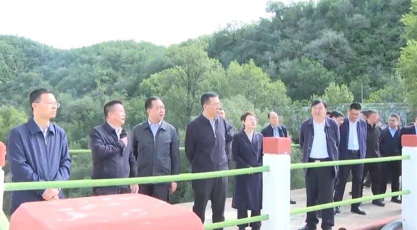 <b>延安市政协组织委员视察安塞区市级重点项目</b>