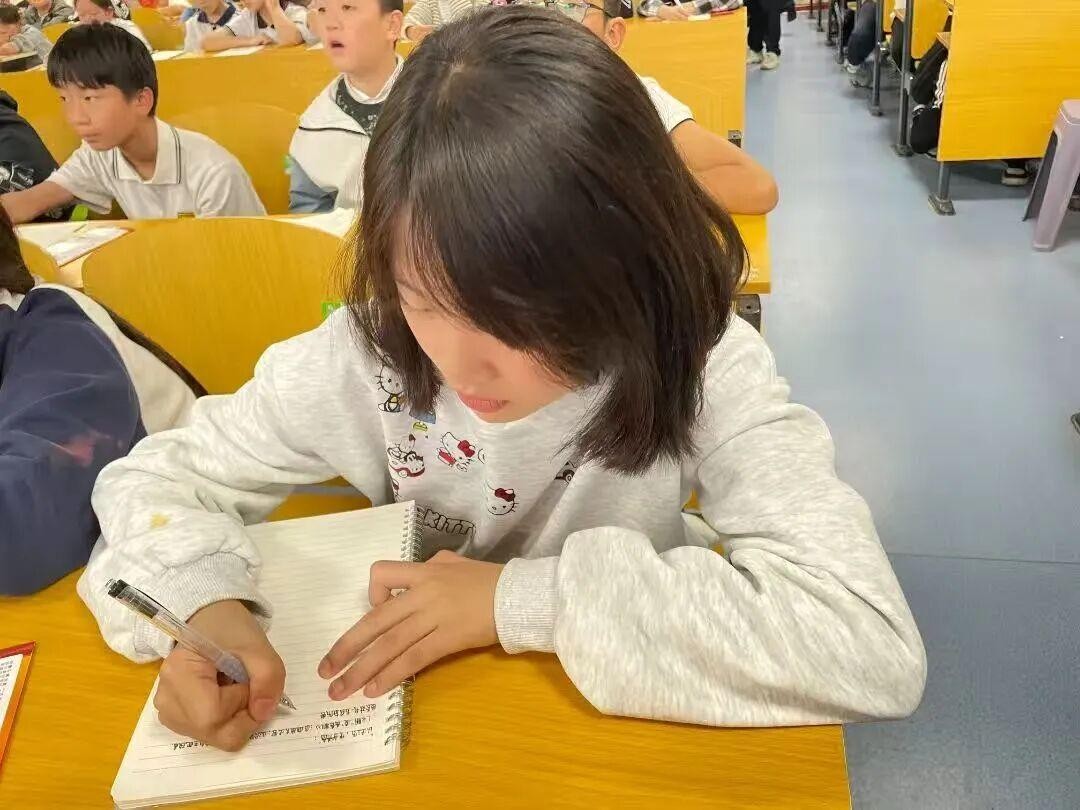 西安市第十九中学打造“国槐家长学院” 创新家庭教育支持体系