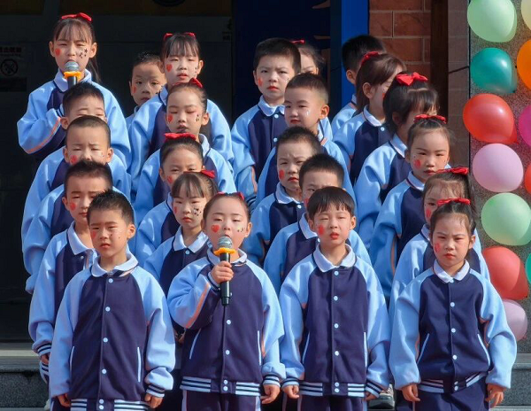 <b>灞桥区热电小学开展“牢记党的教导 争做强国少年”经典诗文朗诵活动</b>