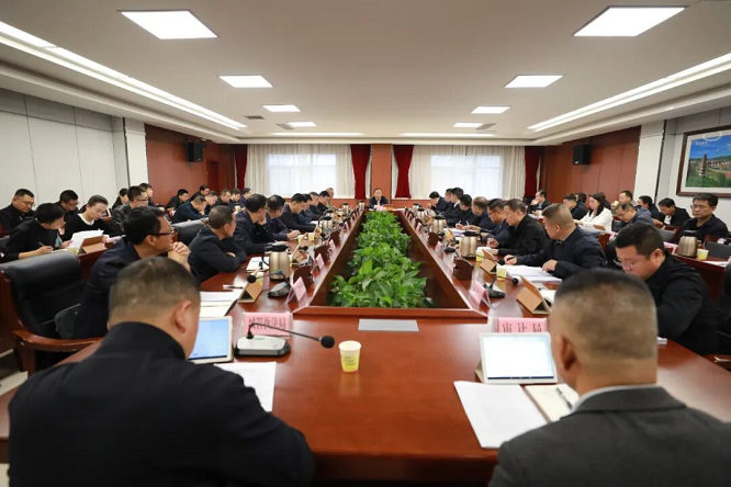 延安市富县召开政府〔2025〕第5次常务会议  