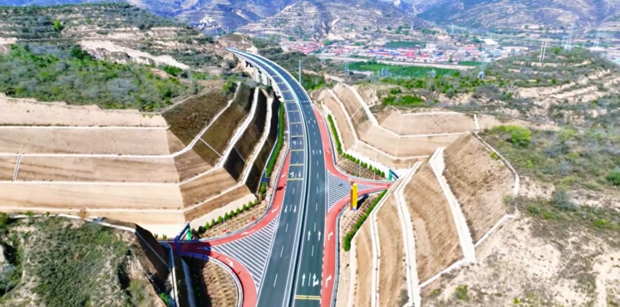 <b>黄河一号旅游公路山西这段通车 太原到娄烦仅需1小时</b>