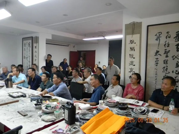 <b>中国实力派书画家协会“周六书画品评公益讲座”创办十年纪实</b>