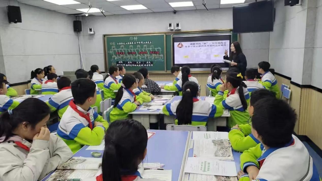 西安市灞桥区席王中心小学高语组深耕课堂促成长