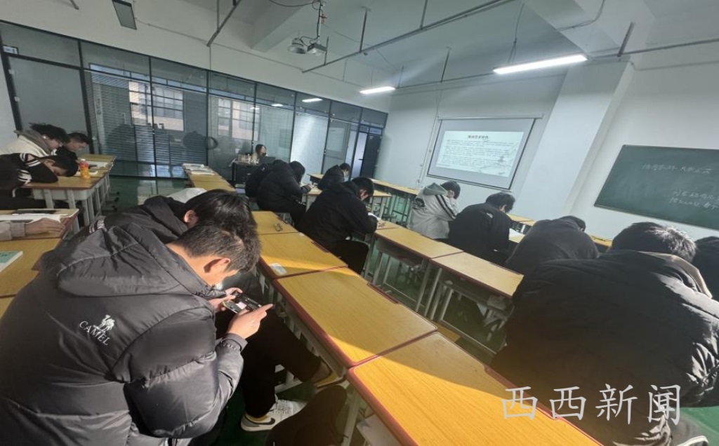 <b>“公办校区”竟是虚假办学？河南一培训机构被指“假大专”</b>