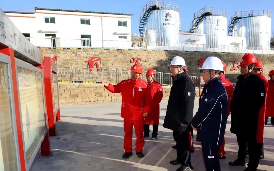 <b>延长油田公司党委书记高振东赴杏子川采油厂开展调研</b>