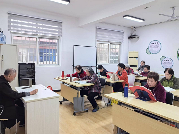 <b>从群众点单到服务直达 西安草滩文旅探索“老有所依”党建帮扶新路径</b>