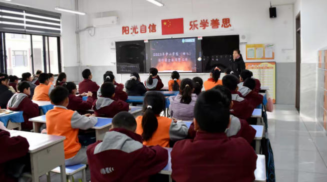 筑牢安全防线  灞桥区纺织城小学富力分校开展冬季消防安全演