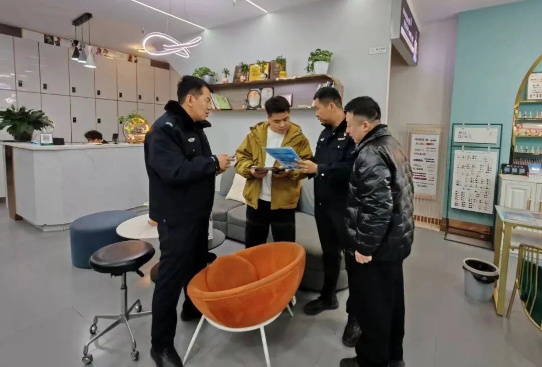 榆林高新公安：多形式开展反诈宣传 筑牢群众财产安全屏障