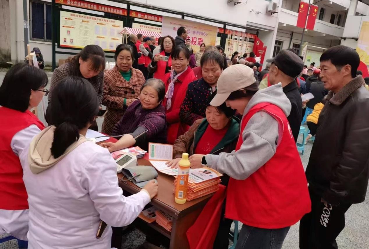 <b>四川绵阳市雎水镇老年认知障碍支持中心：手工趣玩提认知 科学筛查暖夕阳</b>