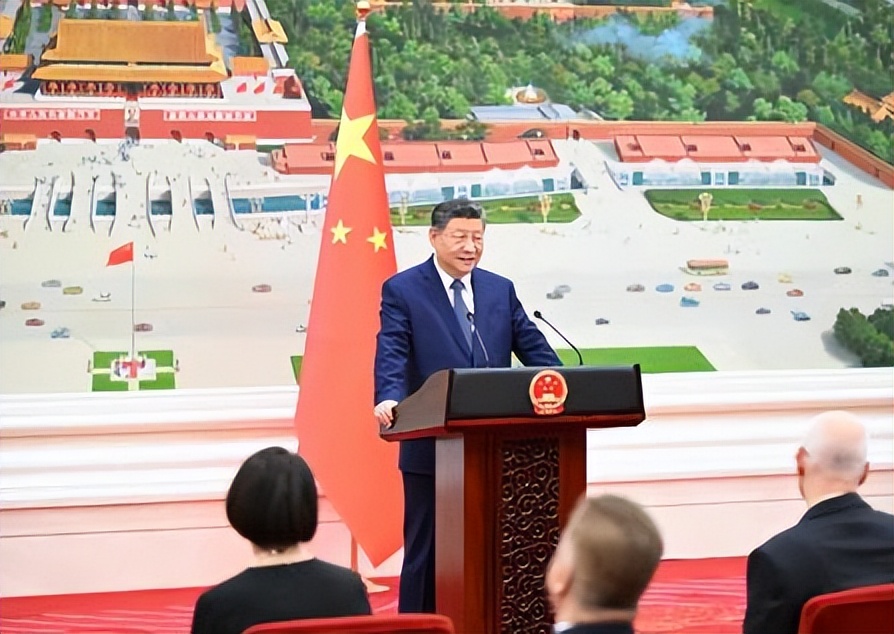 习近平主席引领中国外交新年开新局