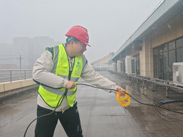 陕西移动西安分公司：寒雪映初心 服务暖民心