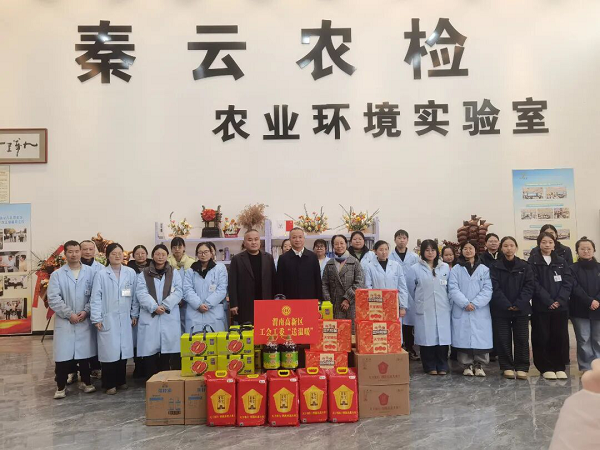 <b>高新区领导开展集中走访慰问活动</b>