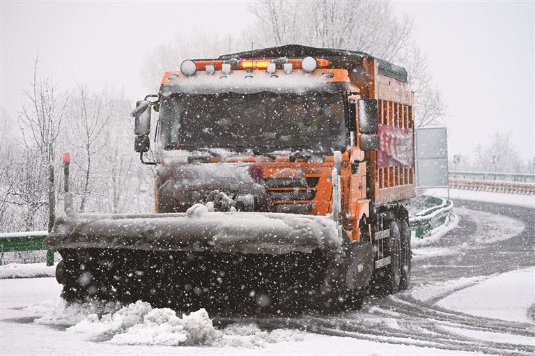 返程高峰遇上雨雪天，陕西各地各部门高效响应、科学调度、细