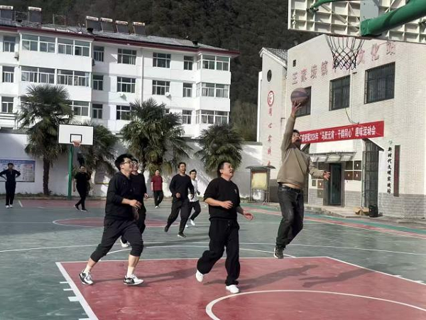 <b>宝鸡市太白县王家堎镇2026年元宵节系列文体活动纪实</b>