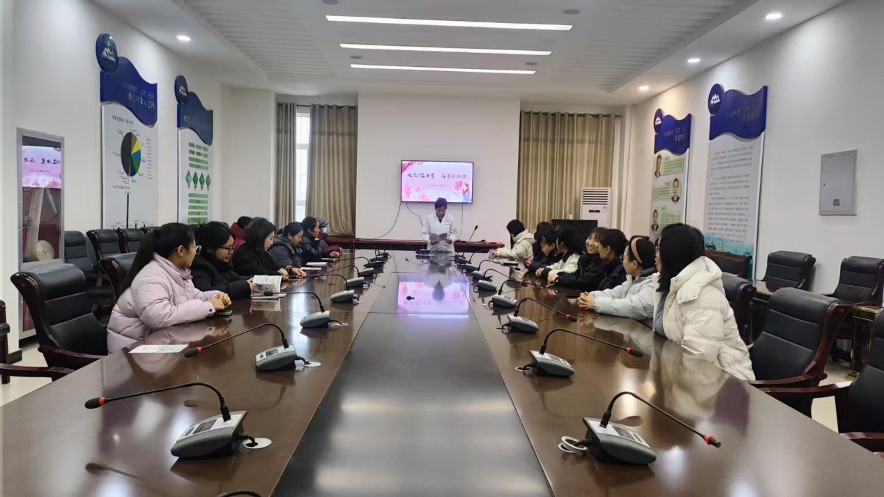 渭南市合阳县城关街道古莘社区：健康护航“三八”节 雷锋精神