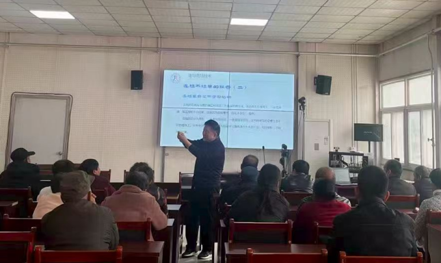 <b>宝鸡市太白县鹦鸽镇：科技春风传技能 精准培训助振兴</b>