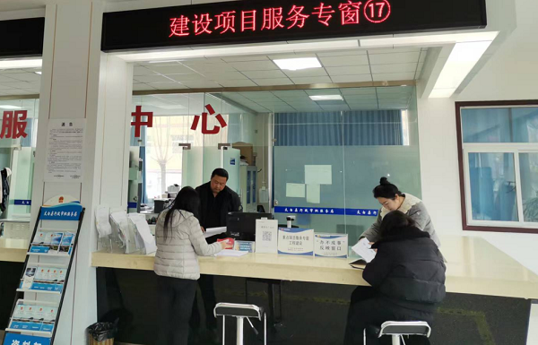 <b>宝鸡市太白县行政审批服务局全力护航重点项目建设</b>