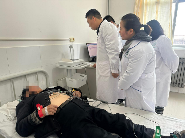 宝鸡市太白县桃川镇：心电远程诊断上线 急症救治提速增效