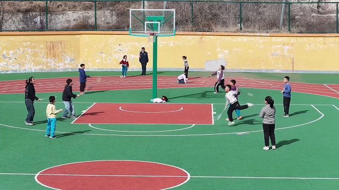 解锁健身新场景！榆林市府谷县首批中小学体育场所对外开放