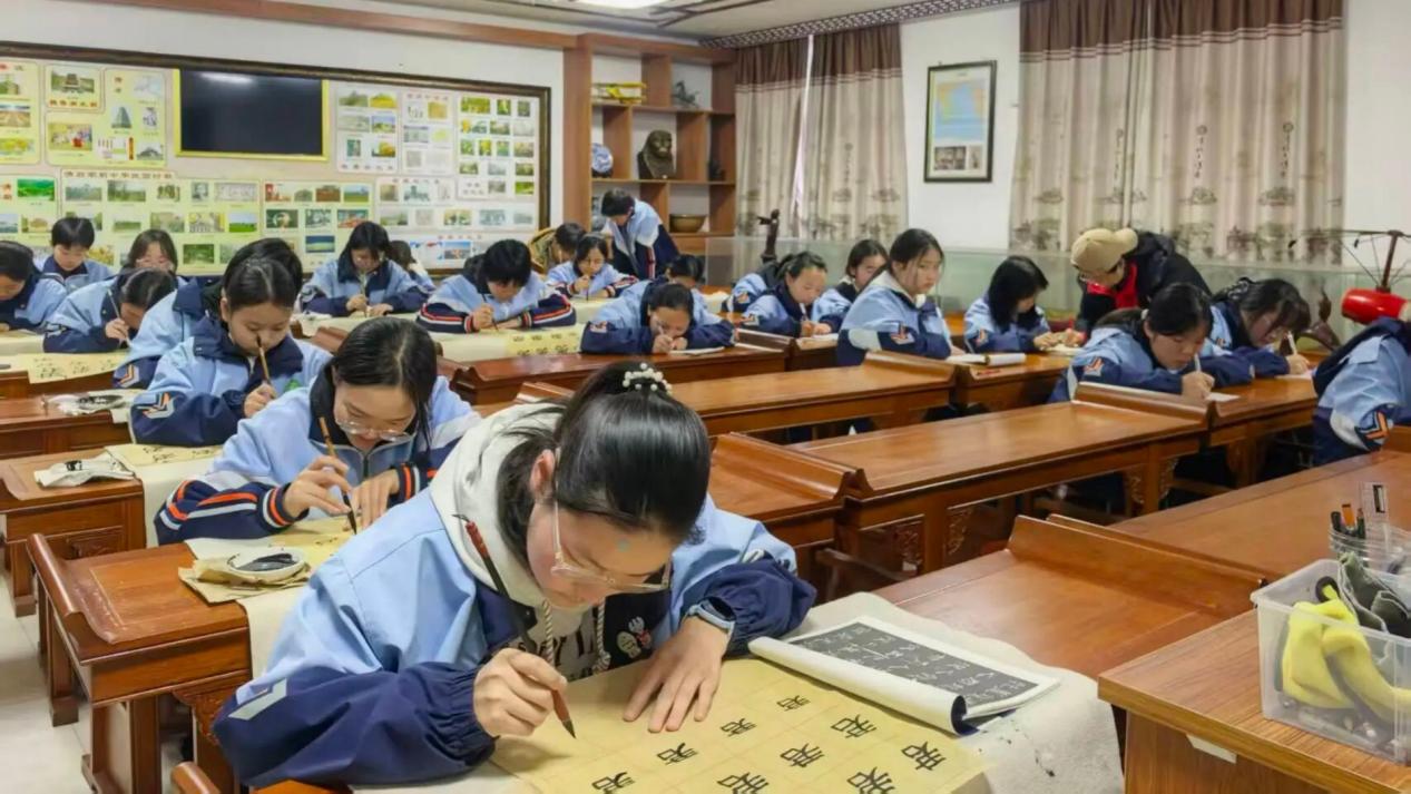 西安市第十九中学在艺术展演中斩获市级、区级奖项39项