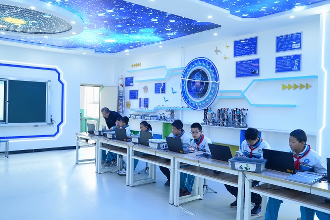 <b>榆林市府谷县：多维度发力 打造县域教育发展新亮点</b>