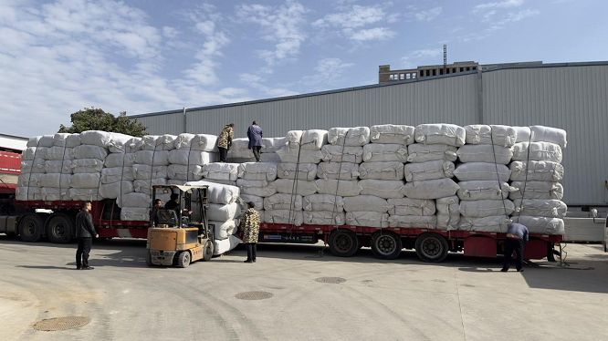 <b>商洛市：宁商一家亲 慈爱暖人心  </b>