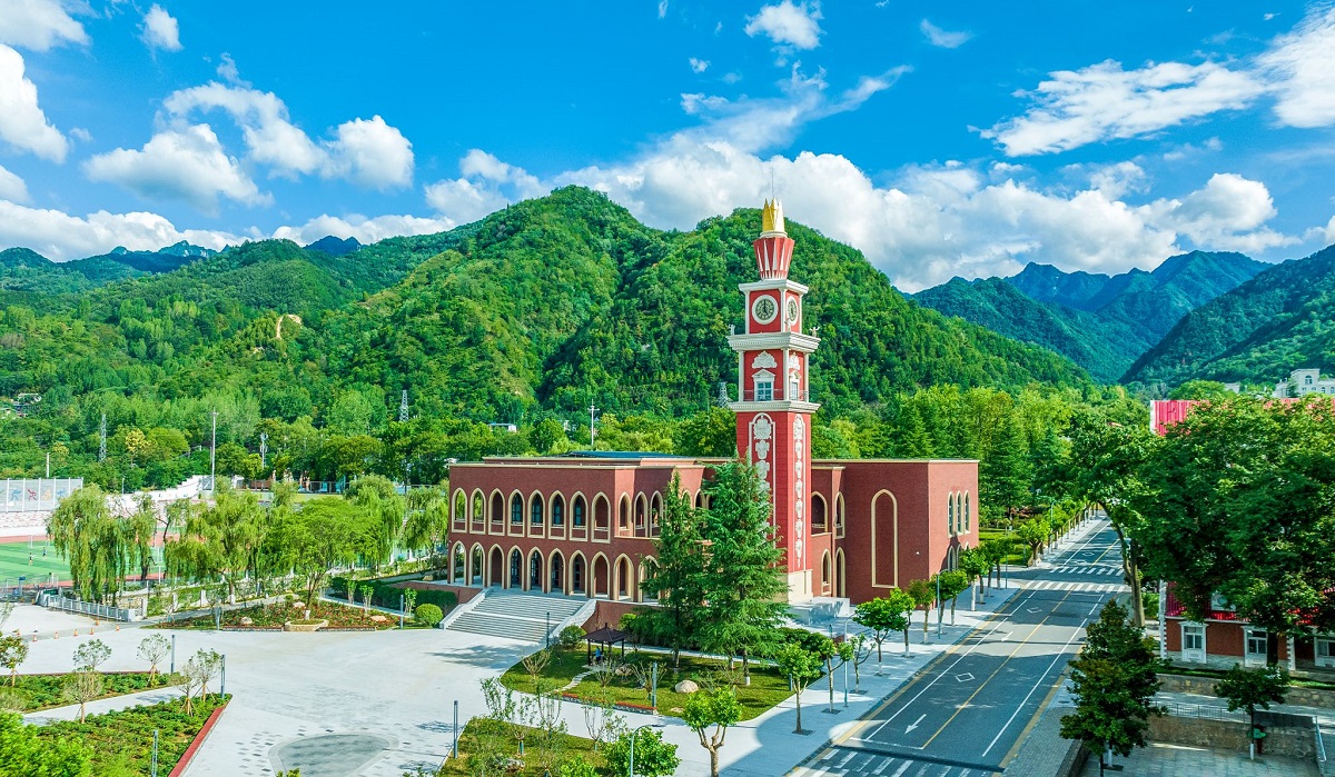 <b>四连升！西安翻译学院2026软科排名再攀新高</b>