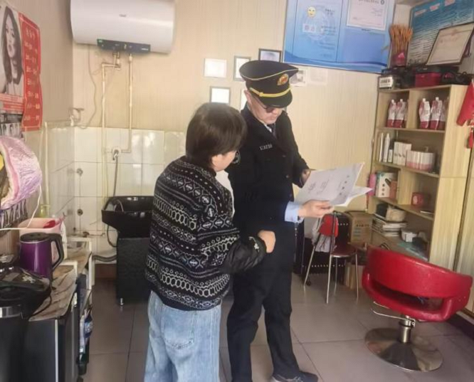 宝鸡市太白县：法治宣传守健康  服务群众零距离  