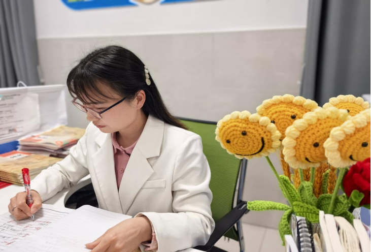 记河南省商城高级中学北校区青年教师雷雪妮的育人故事