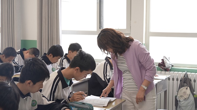 <b>又一民生实事落地！榆林市府谷县：课外相“托” 成长“管”甜</b>