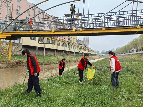 <b>铜川市印台区：深耕环境全域整治 谱写社区宜居新篇</b>