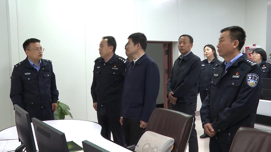 李延武调研“五一”期间安全生产和市场保供工作