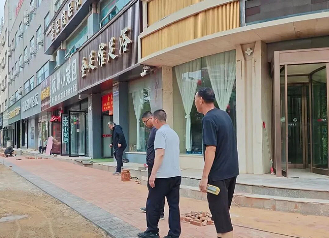 <b>榆林生态环境局靖边分局：春季扬尘污染环境专项整治 守护蓝天净土提质增效</b>