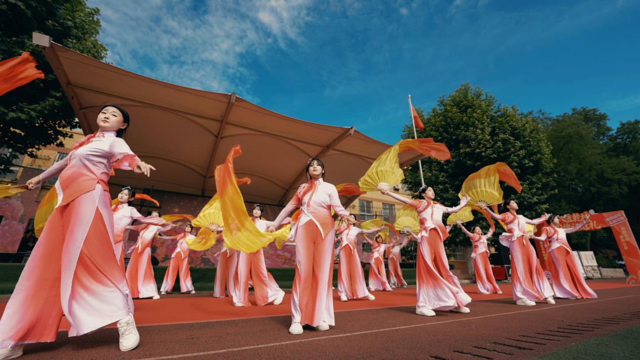 西安市第十九中学七秩华诞 素质教育成果展暨艺术节举行