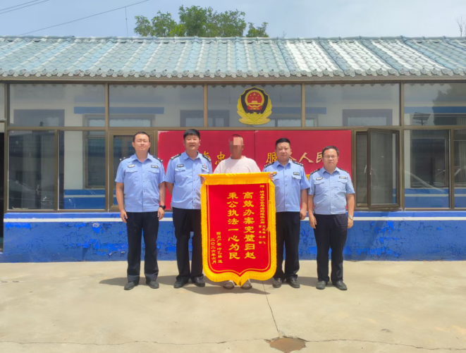 榆林市靖边县公安局：物流错发货物引纠纷 民警暖心调解助企挽