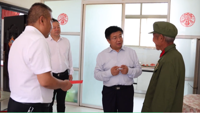 延安市委常委、宝塔区委书记王明智开展“七一”走访慰问活动